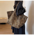 Load image into Gallery viewer, Leopard Shoulder Tote Bag-Large