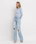 Load image into Gallery viewer, HIGH RISE FLARE JEANS T5346