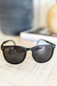 Load image into Gallery viewer, Collapsible Girlfriend Sunnies & Case in Black