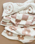 Load image into Gallery viewer, Daisy Baby Blanket | Latte