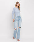 Load image into Gallery viewer, HIGH RISE FLARE JEANS T5346