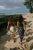 Load image into Gallery viewer, Sarong -ʻEleʻele Pareo