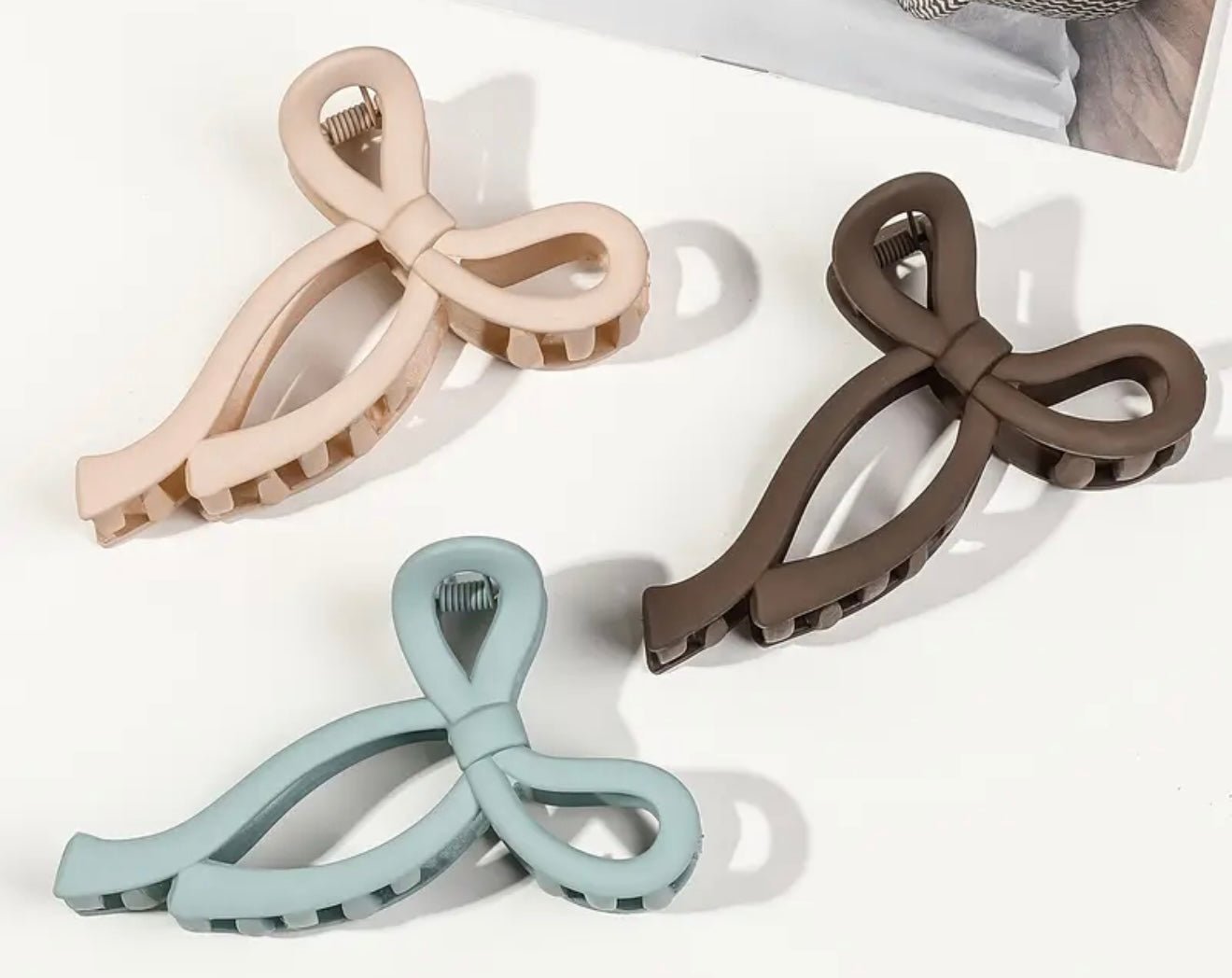 Bow Claw Hair Clip